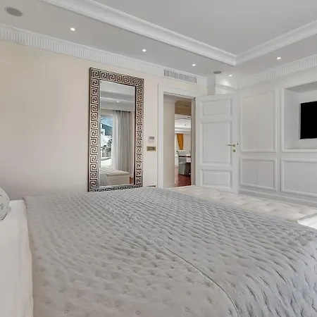 Penthouse - First Row Sea - Exklusiv