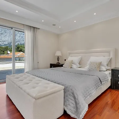 아파트 Penthouse Residence - First Row Sea - Makarska Exklusiv *
