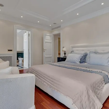 아파트 Penthouse Residence - First Row Sea - Makarska Exklusiv 마카르스카